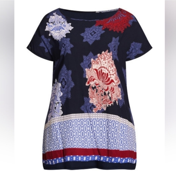 NWT Mixed Media Border Top in Navy Floral by Avenue. - Picture 3 of 9
